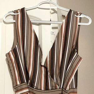 Francescas Sleeveless V-Neck Capris Jumpsuit